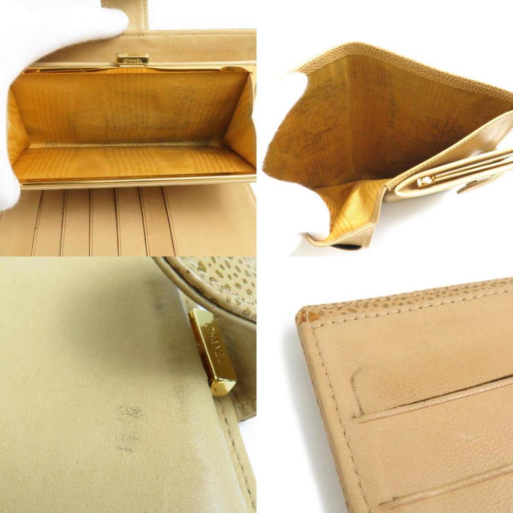 CHANEL Beige Caviar Leather Logo Wallet - Picture 4 of 5